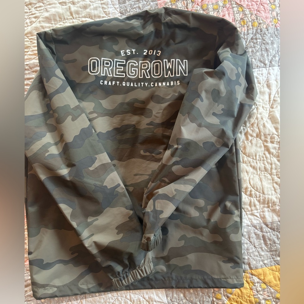 Oregrown Men's Camouflage Raincoat -independent trading company
